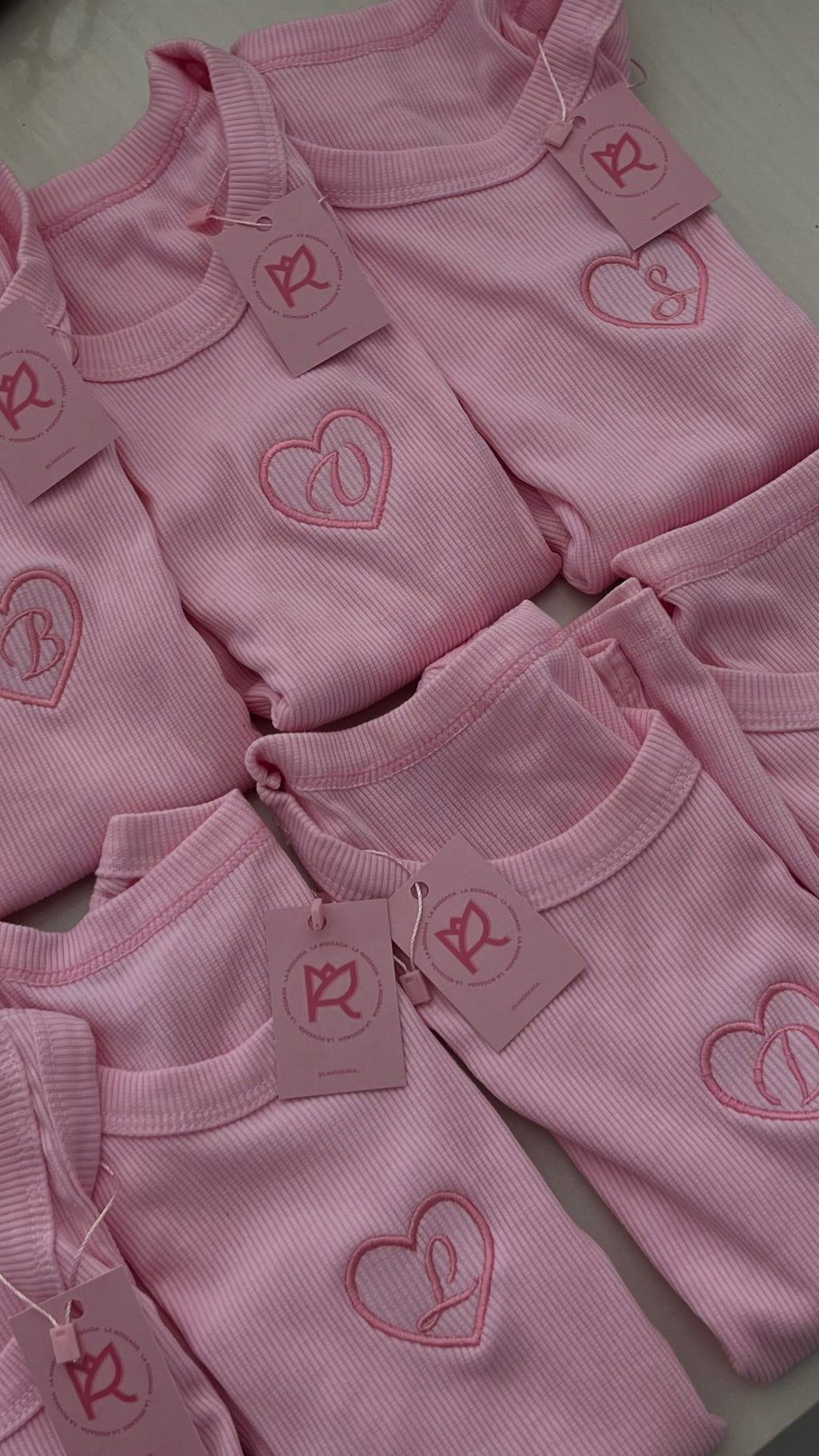 HEART INITIAL TANK TOP