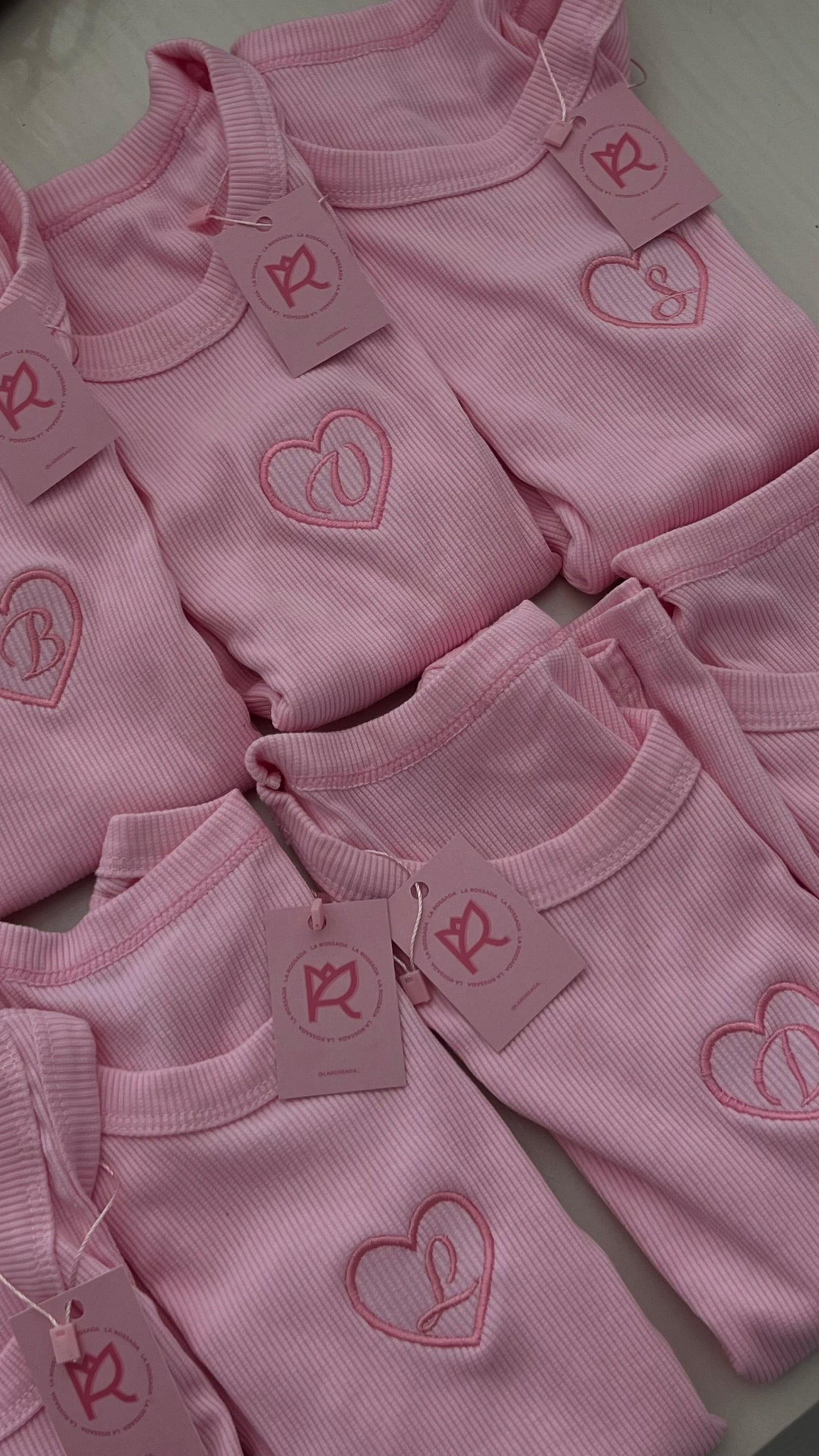 HEART INITIAL TANK TOP