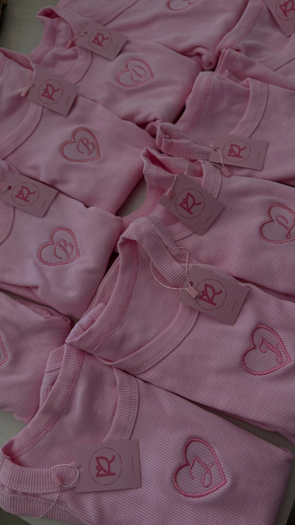 HEART INITIAL TANK TOP