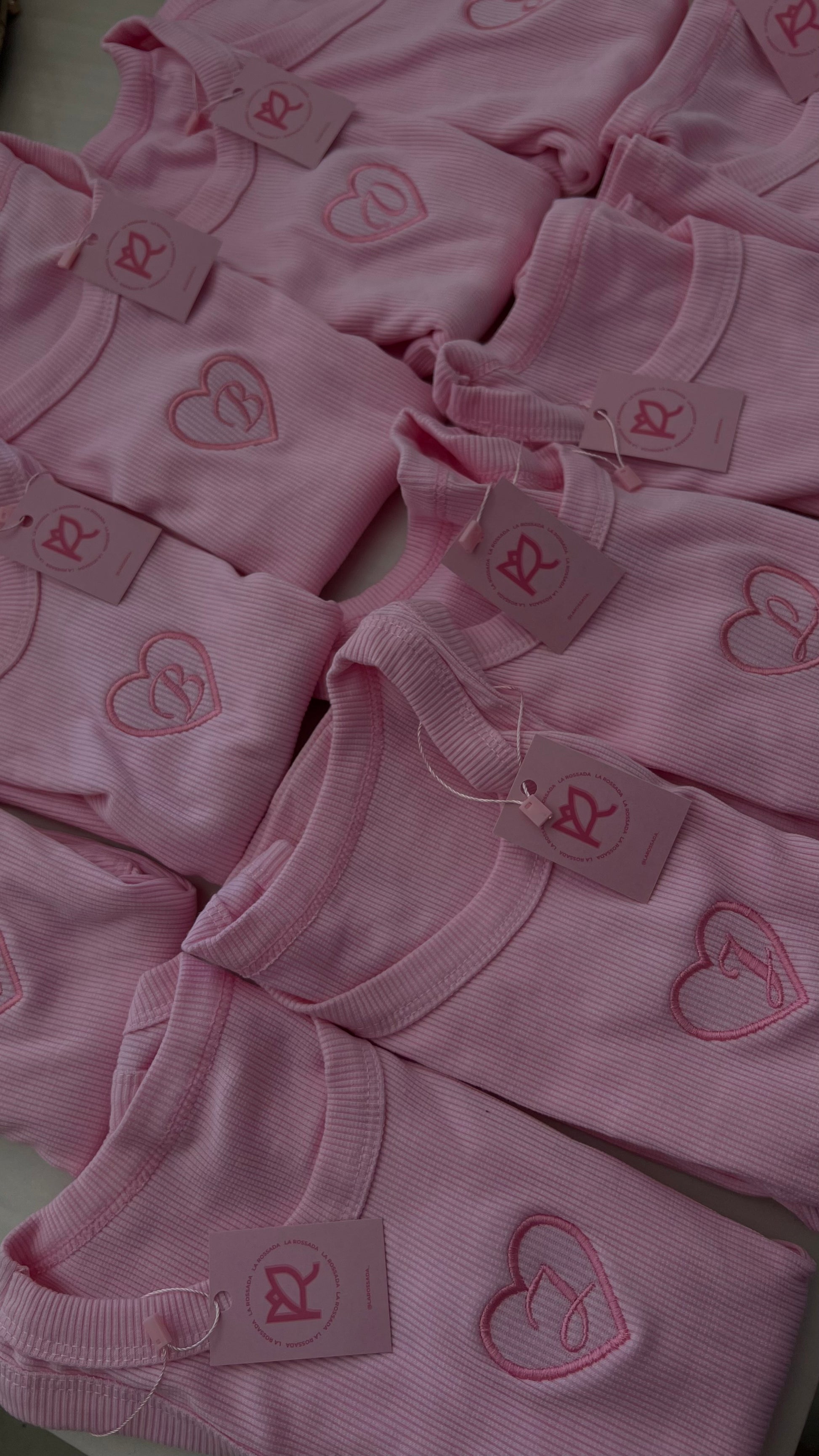 HEART INITIAL TANK TOP